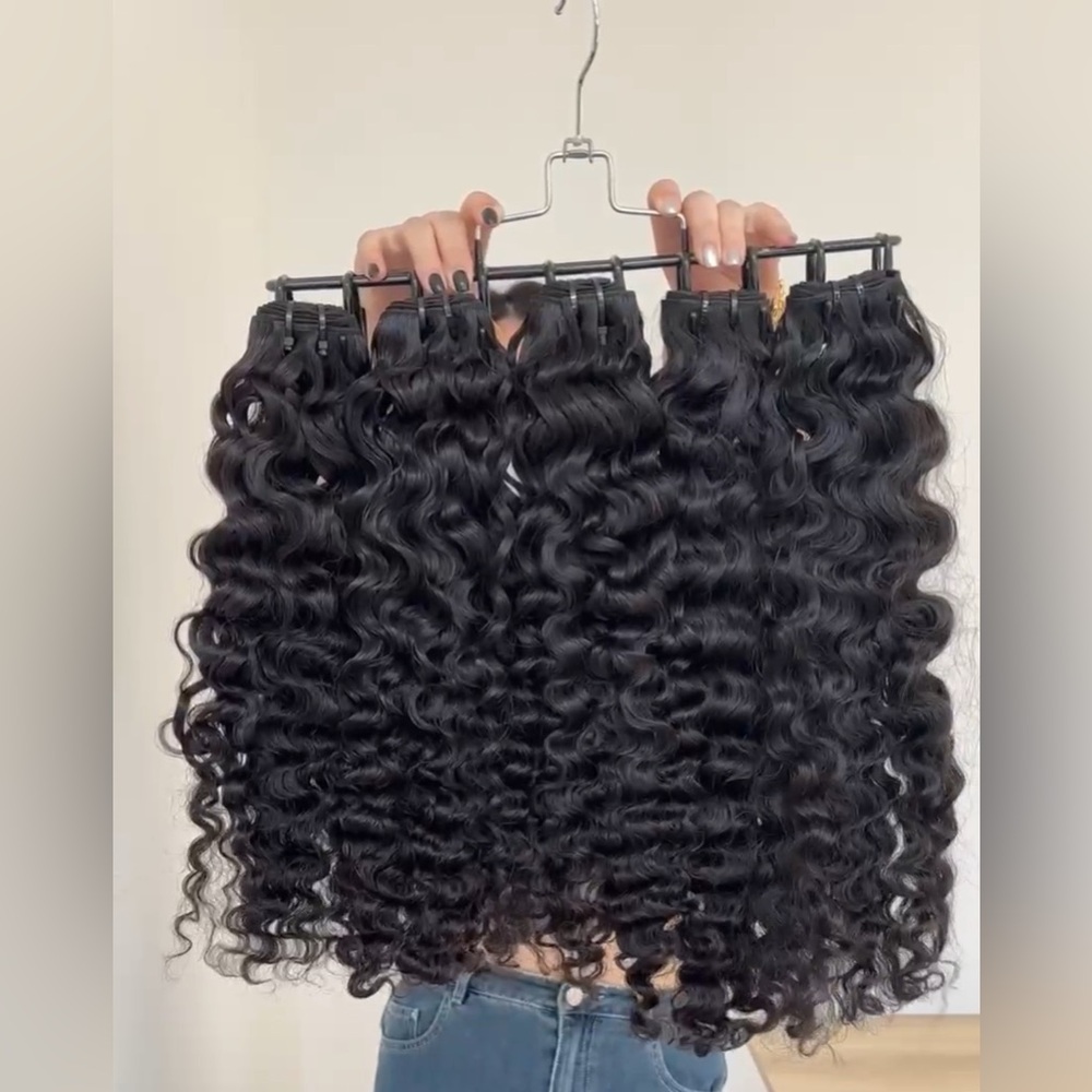 22” Inches Burmese Curly Raw Hair - Picture 5 of 6